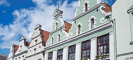 Ferienhaus Insel Poel - Die wunderschnen Barock-Giebel prgen das Bild der Hansestadt